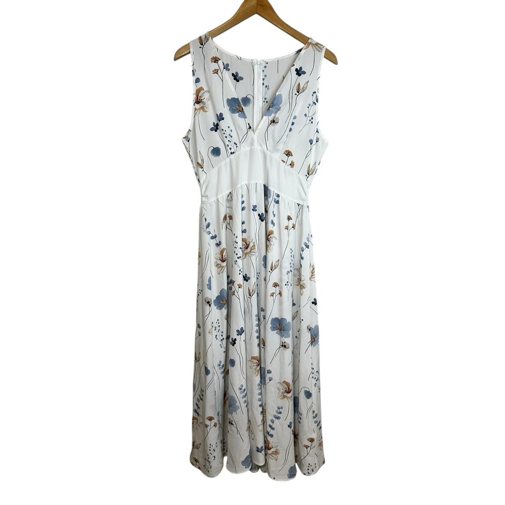 Womens White Floral V Neck Maxi Dress Medium
Cottagecore Fairycore Whimsigoth